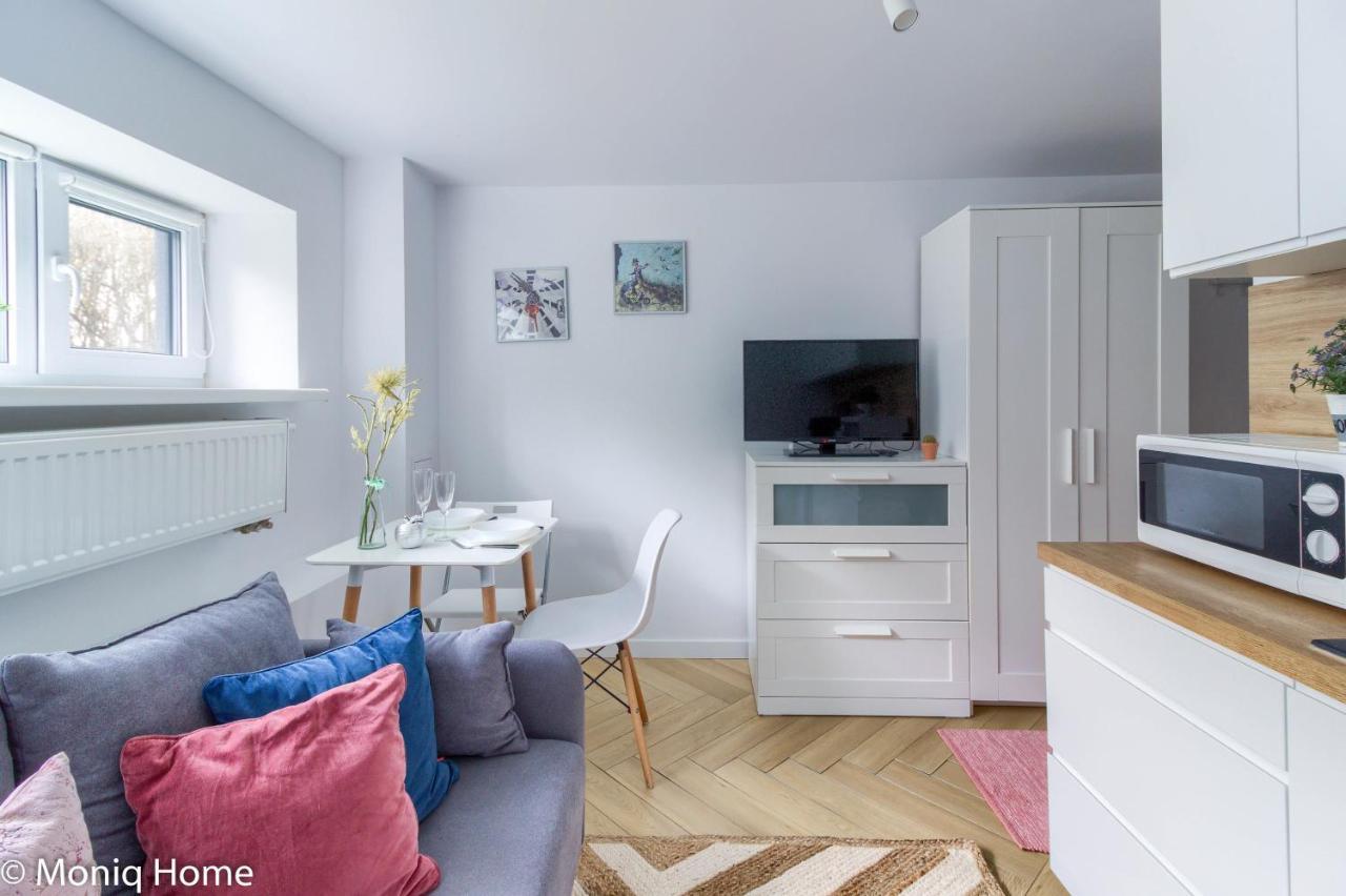 ורשה M&R Apartament Smart&Bright Batorego 16, Netflix, Free Wifi, Metro I Park Pole Mokotowskie, Stodola, Self Check-In, 5 Minut Od Centrum מראה חיצוני תמונה